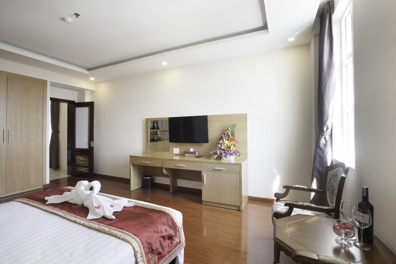Khanh Linh Hotel プレイク エクステリア 写真