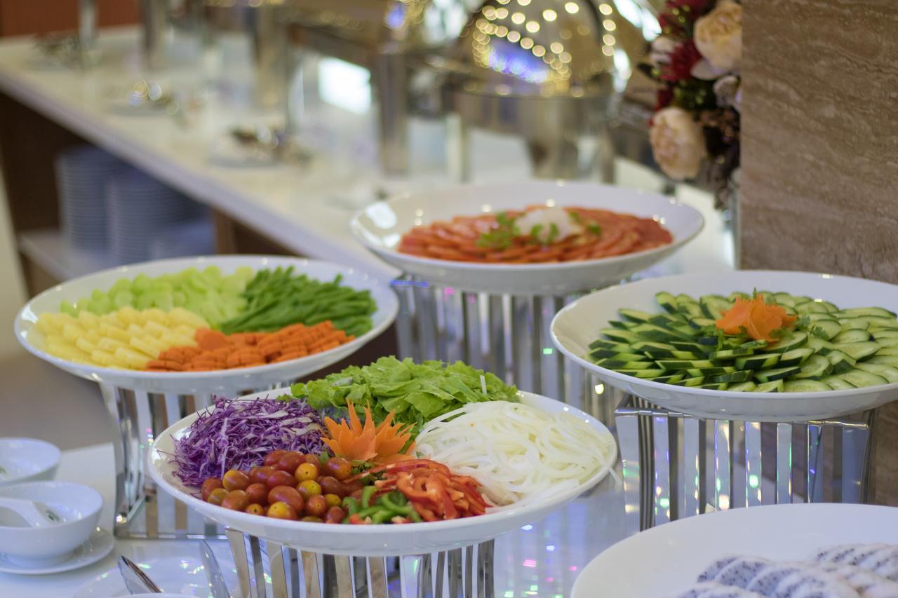 Khanh Linh Hotel プレイク エクステリア 写真