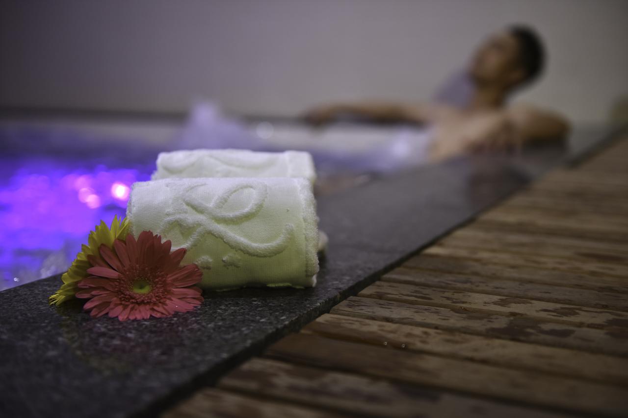 Khanh Linh Hotel プレイク エクステリア 写真
