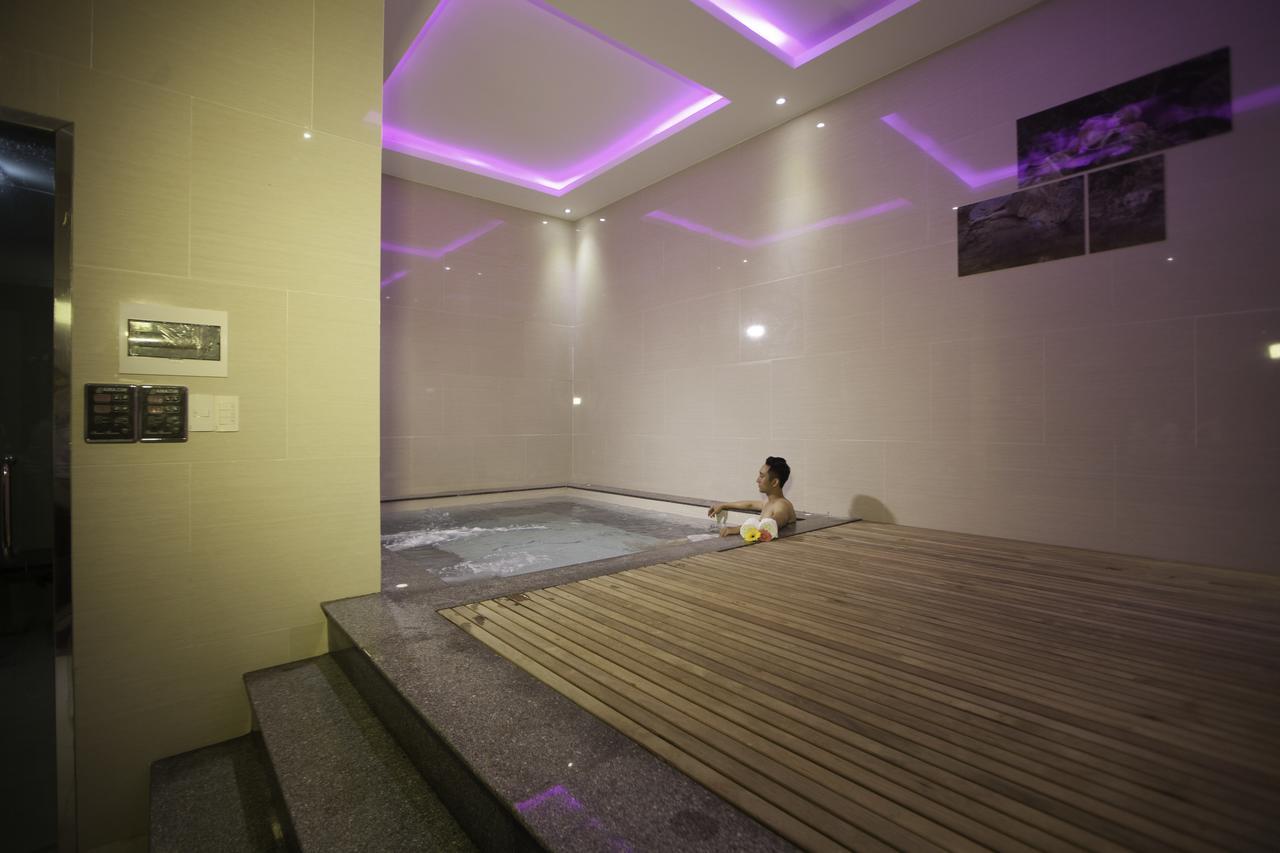 Khanh Linh Hotel プレイク エクステリア 写真