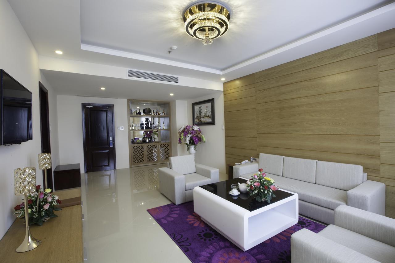 Khanh Linh Hotel プレイク エクステリア 写真
