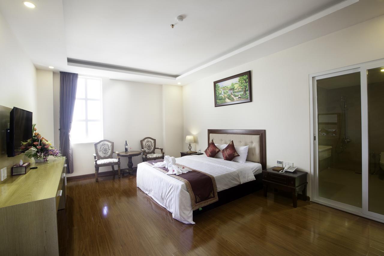 Khanh Linh Hotel プレイク エクステリア 写真