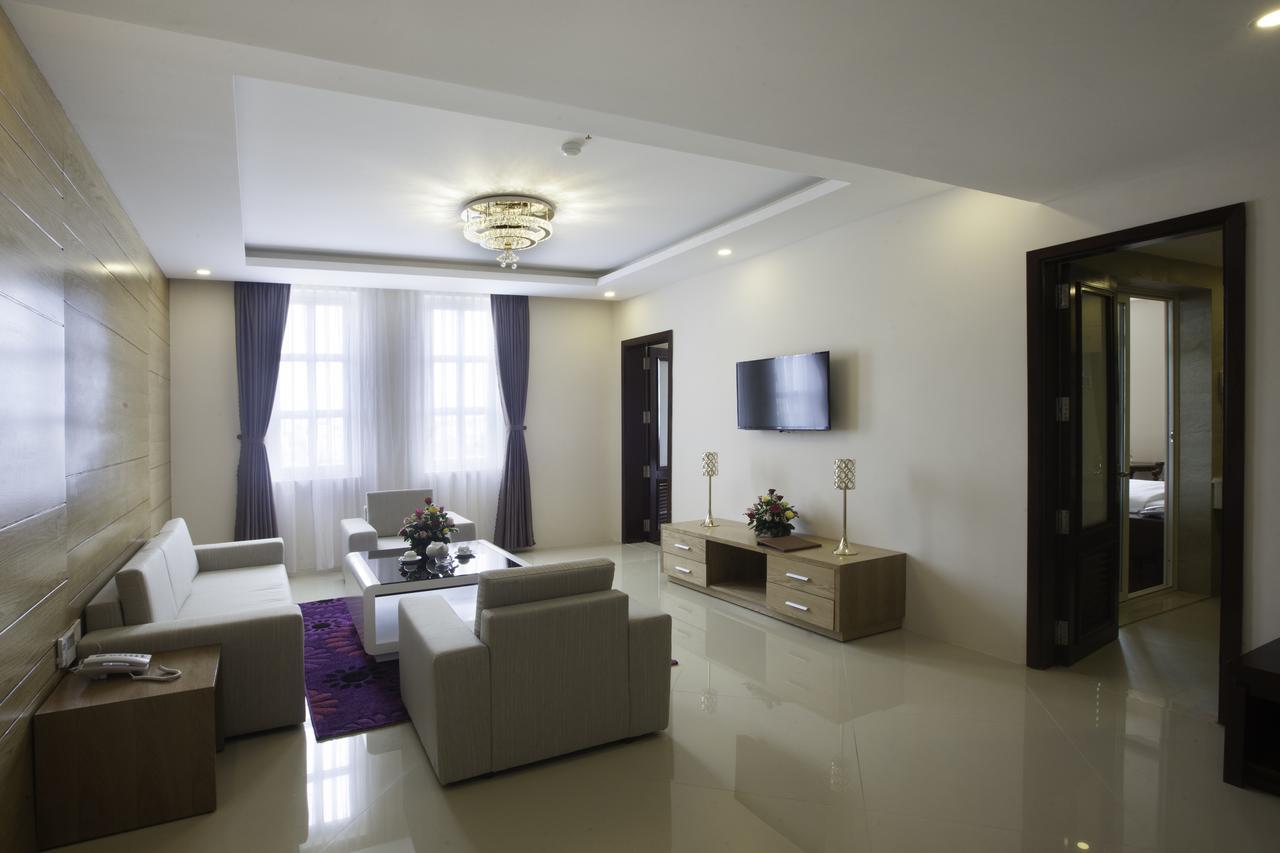 Khanh Linh Hotel プレイク エクステリア 写真
