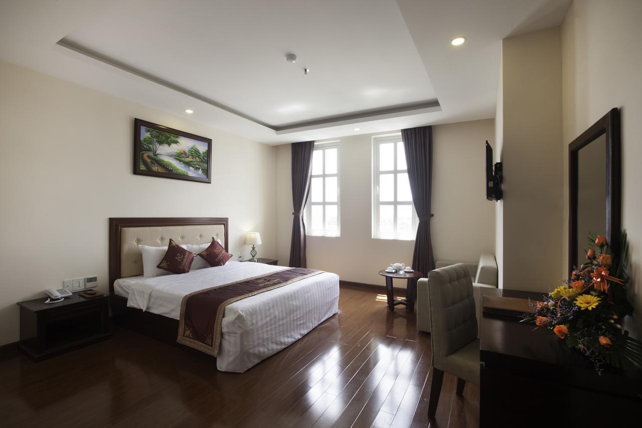 Khanh Linh Hotel プレイク エクステリア 写真